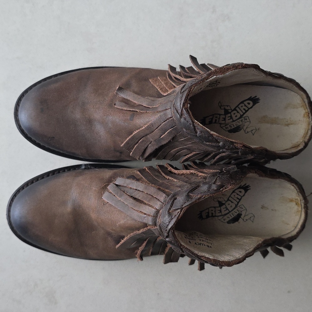 New without box Freebird Sally Boots Brown Fringe Ankle Booties Distressed sz 9 - Picture 7 of 7